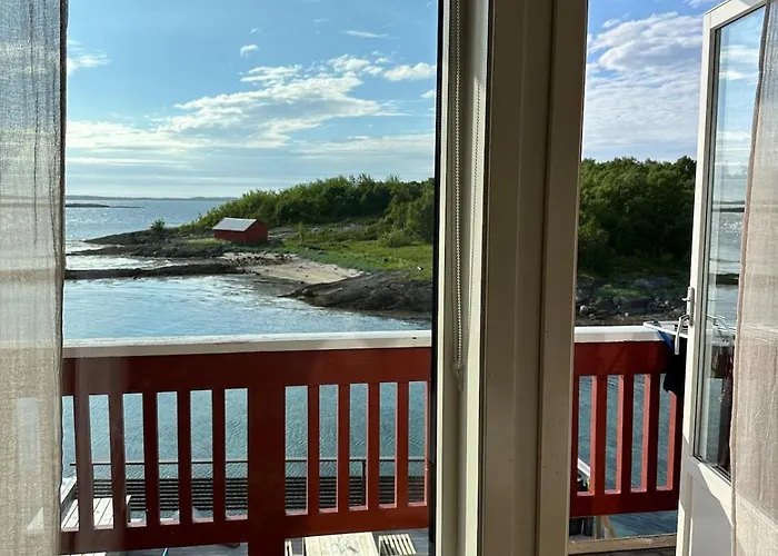 Lägenhet Cozy Townhouse At The Sea! Salhus